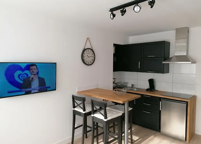 Le Voltaire-sleep In Normandie Appartement